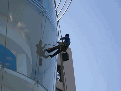 北塘高空玻璃維修施工方案