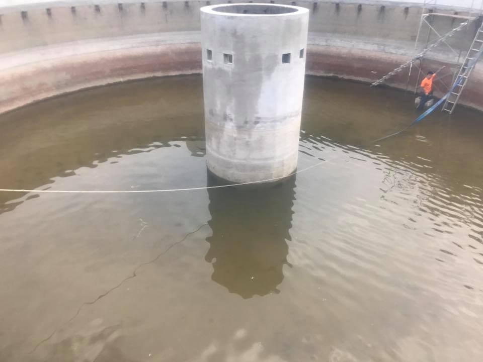 新港廠區(qū)環(huán)氧地坪翻新